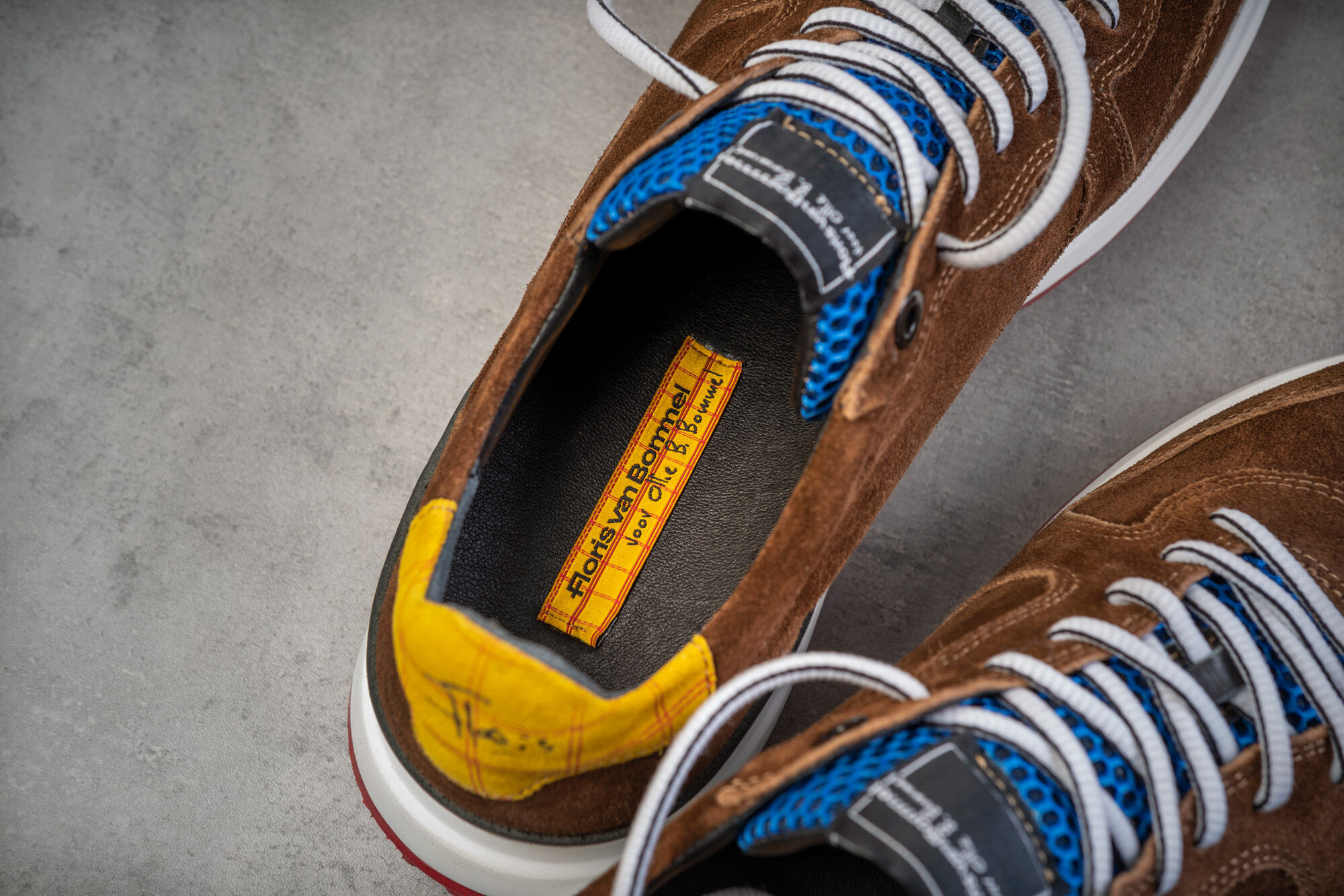 Floris van shop bommel limited edition