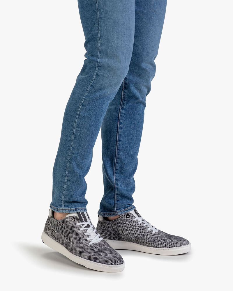 Sneaker su&egrave;de off-white