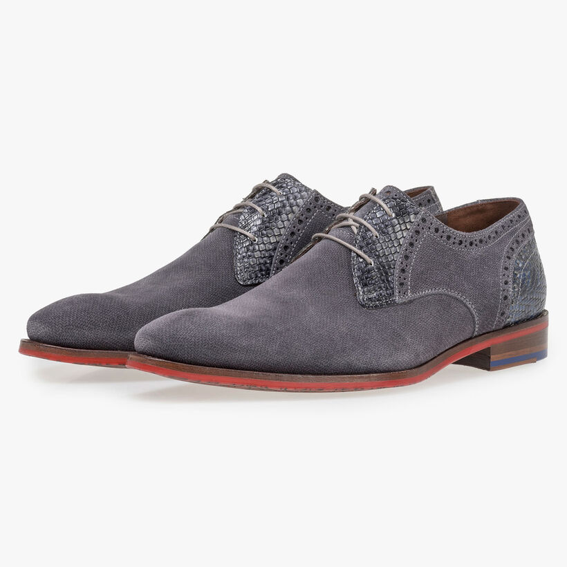 Dark grey suede leather lace shoe with print