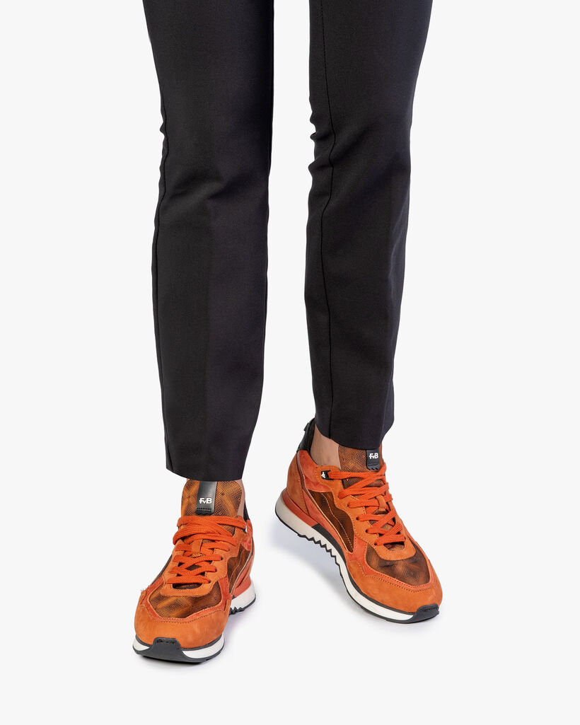 Sneaker nubuckleer roest