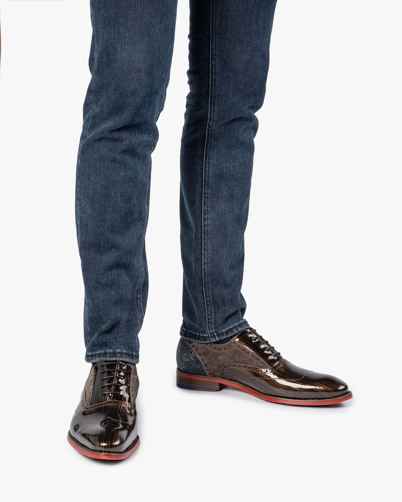 Brogue lakleer brons