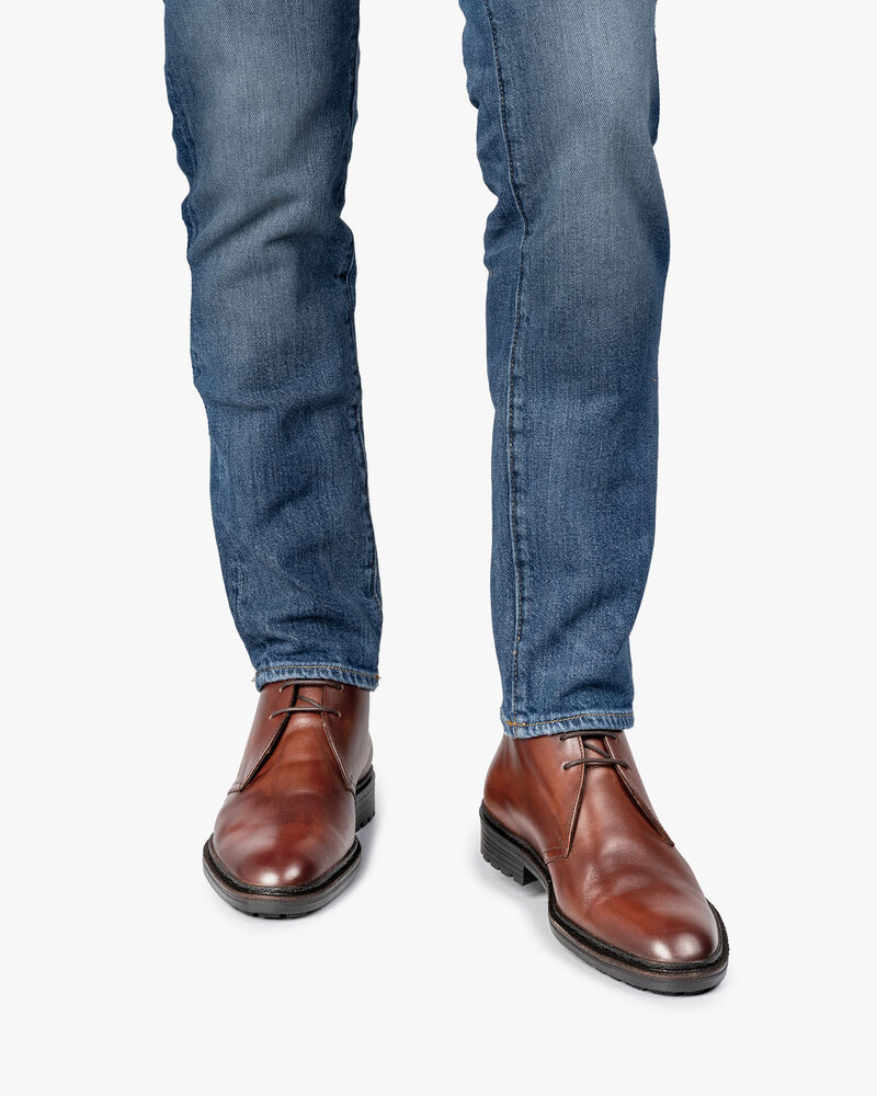 Calf leather lace boot cognac