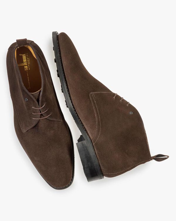 Donkerbruine su&egrave;de veterboot