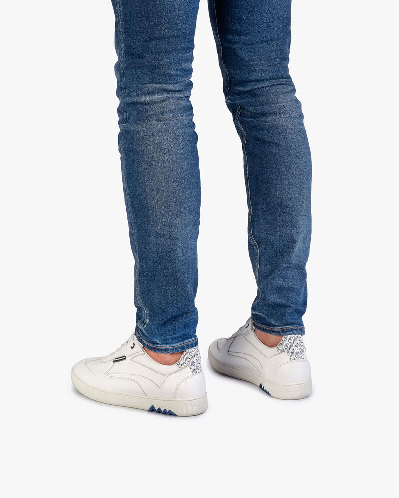 Witte kalfsleren sneaker