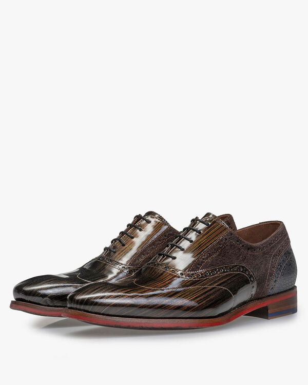 Brogue lakleer brons