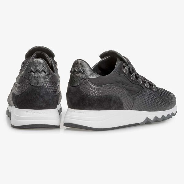 Dark grey nubuck leather lace shoe