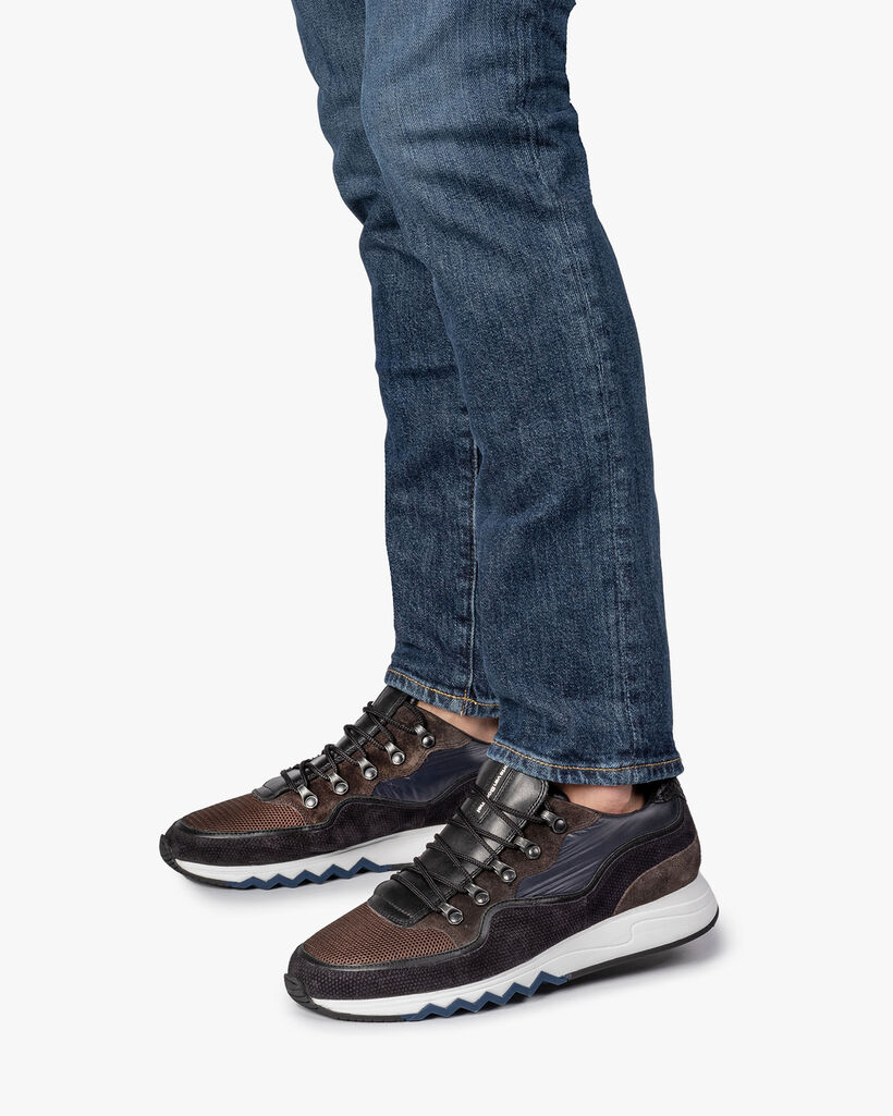 Sneaker donkerbruin su&egrave;de