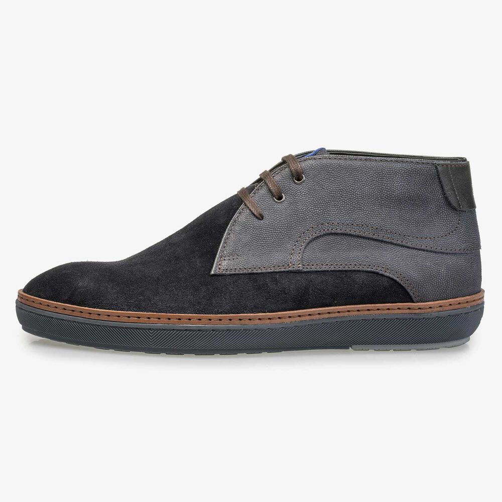 Dark blue calf’s suede leather lace boot