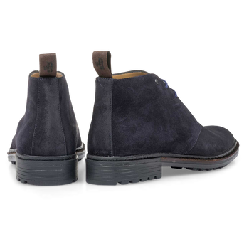 Donkerblauwe su&egrave;de veterboot