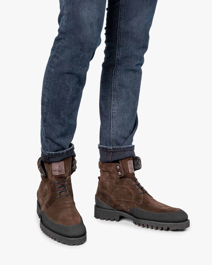 Lace boot brown suede leather