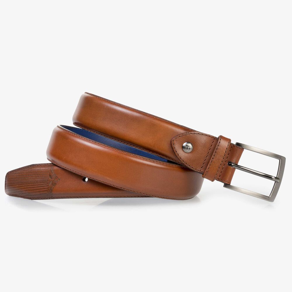 Dark cognac-coloured calf leather belt