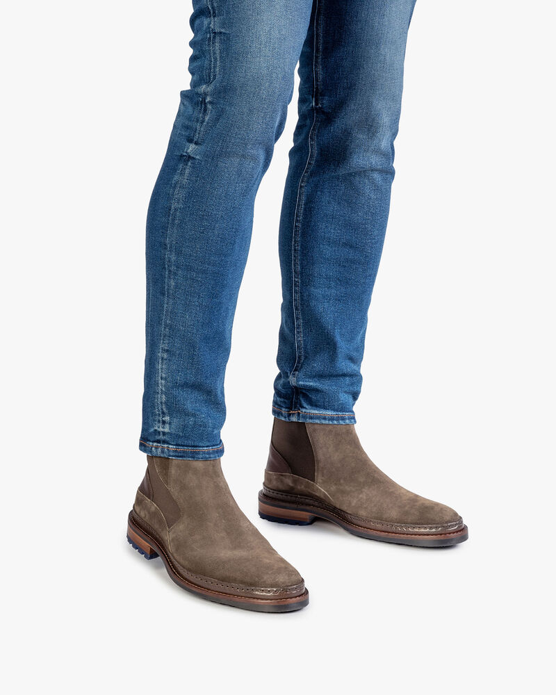 Chelsea boot su&egrave;de donker taupe