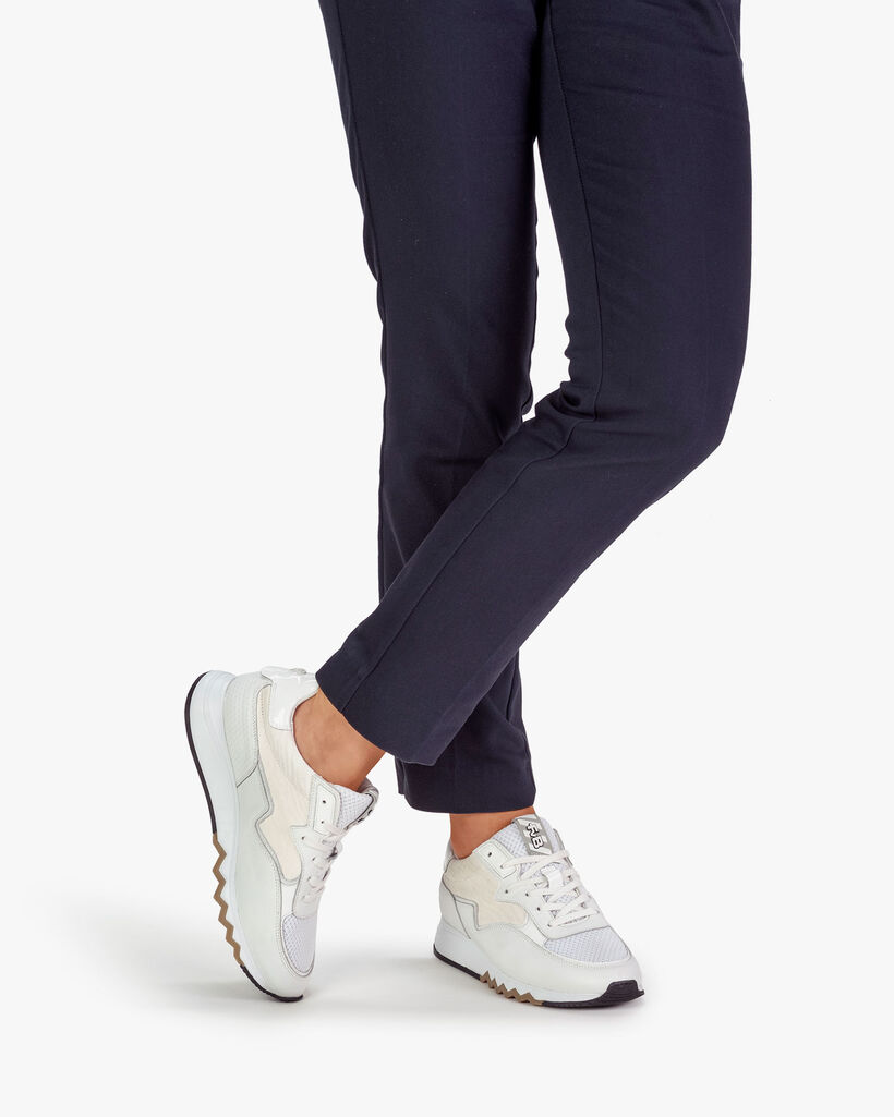 Nineti kalfsleer wit