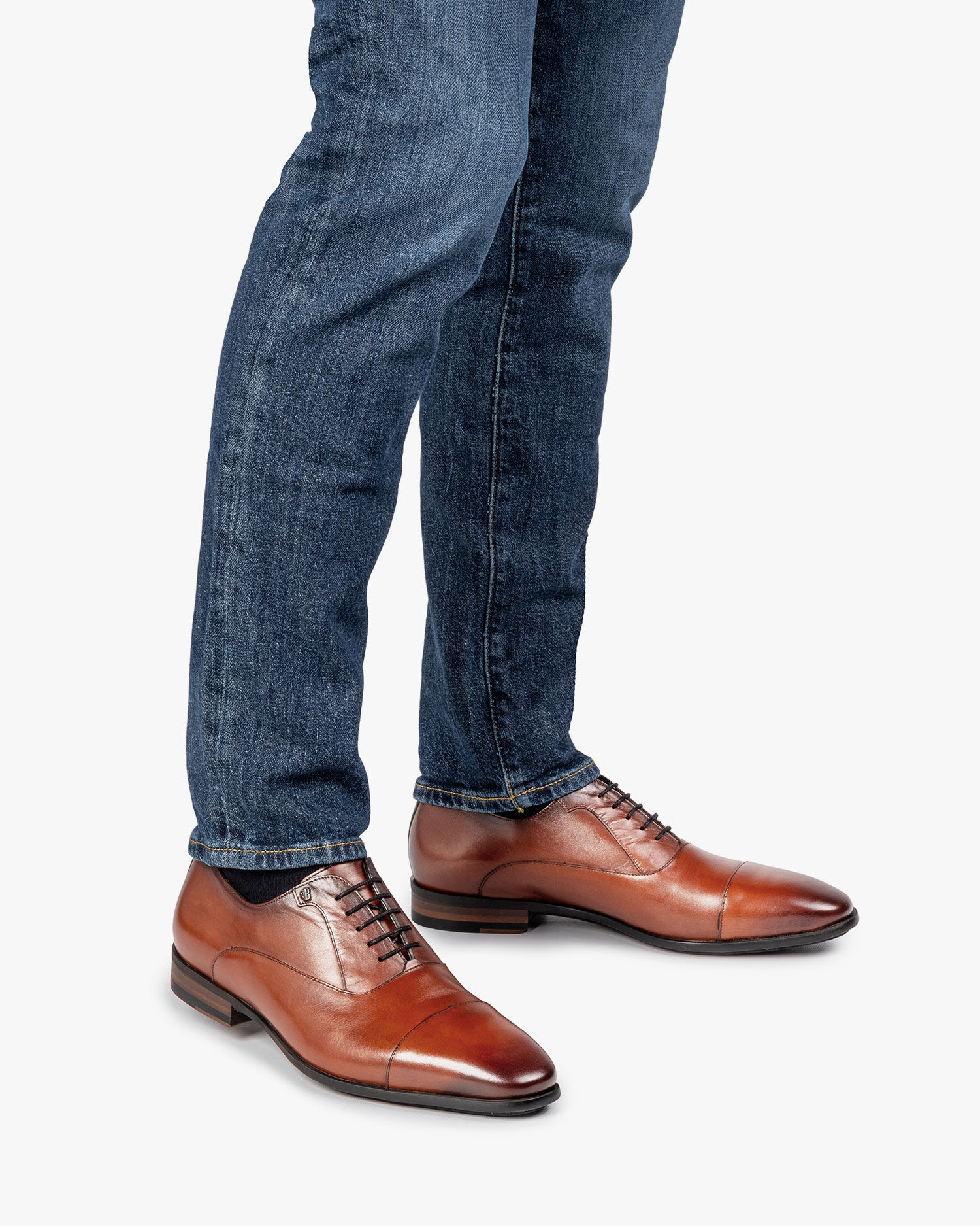 Dark cognac-coloured calf leather lace shoe 16218/04 | Van Bommel Official®