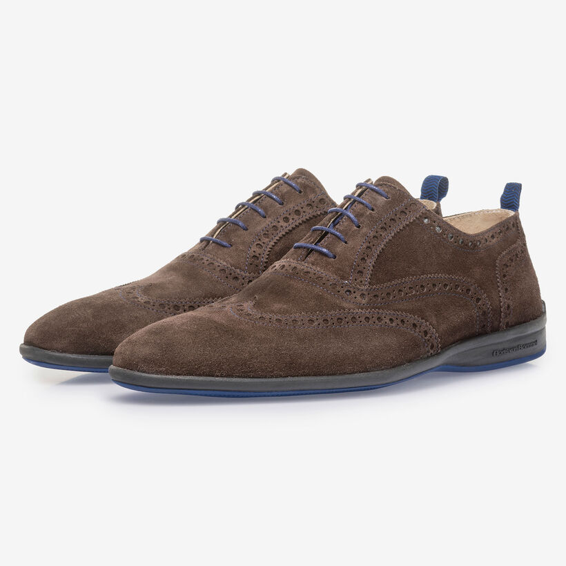 Brown suede leather lace shoe