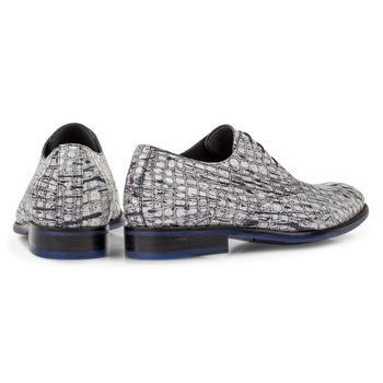 Lace shoe patent leather white