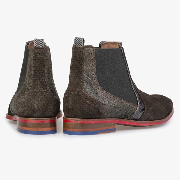 Brown Chelsea boot with structural pattern