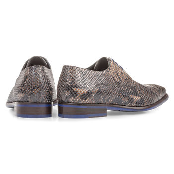 Grijs/bruine veterschoen met snakeprint