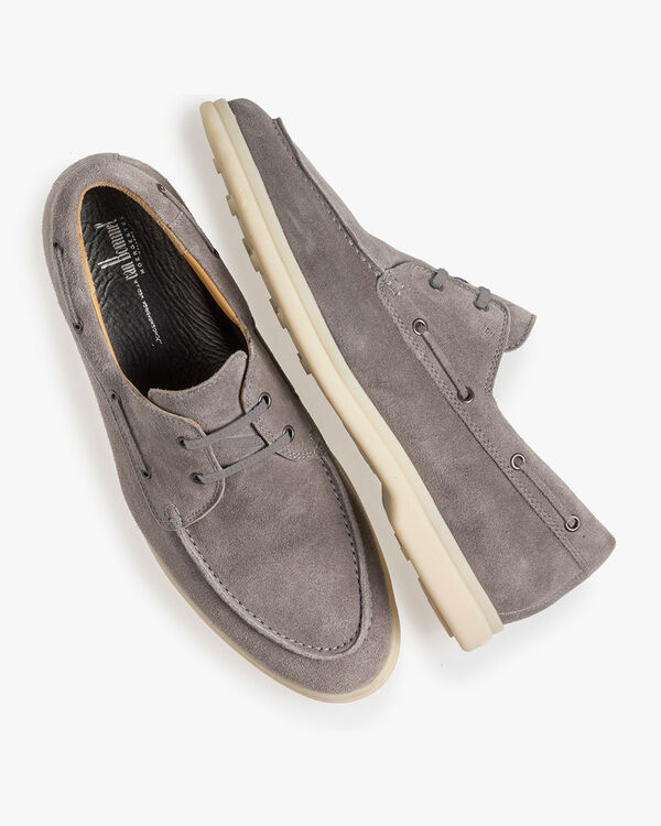 Grijze su&egrave;de bootschoen