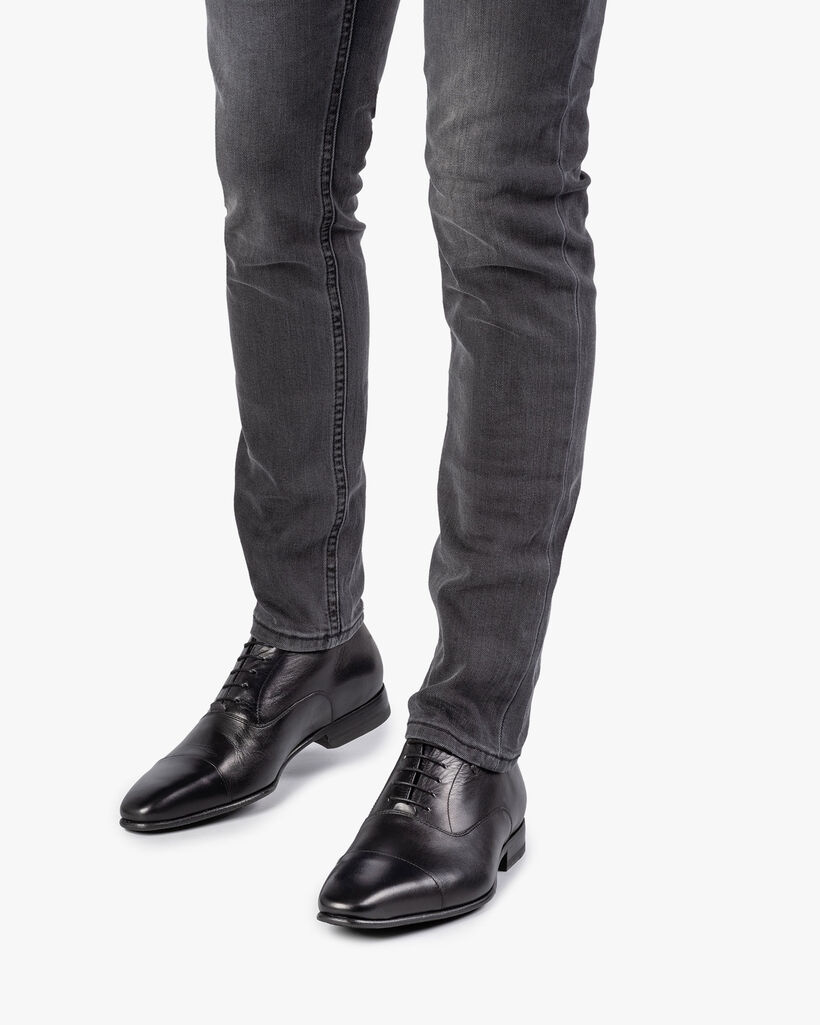 Zwarte kalfsleren veterschoen