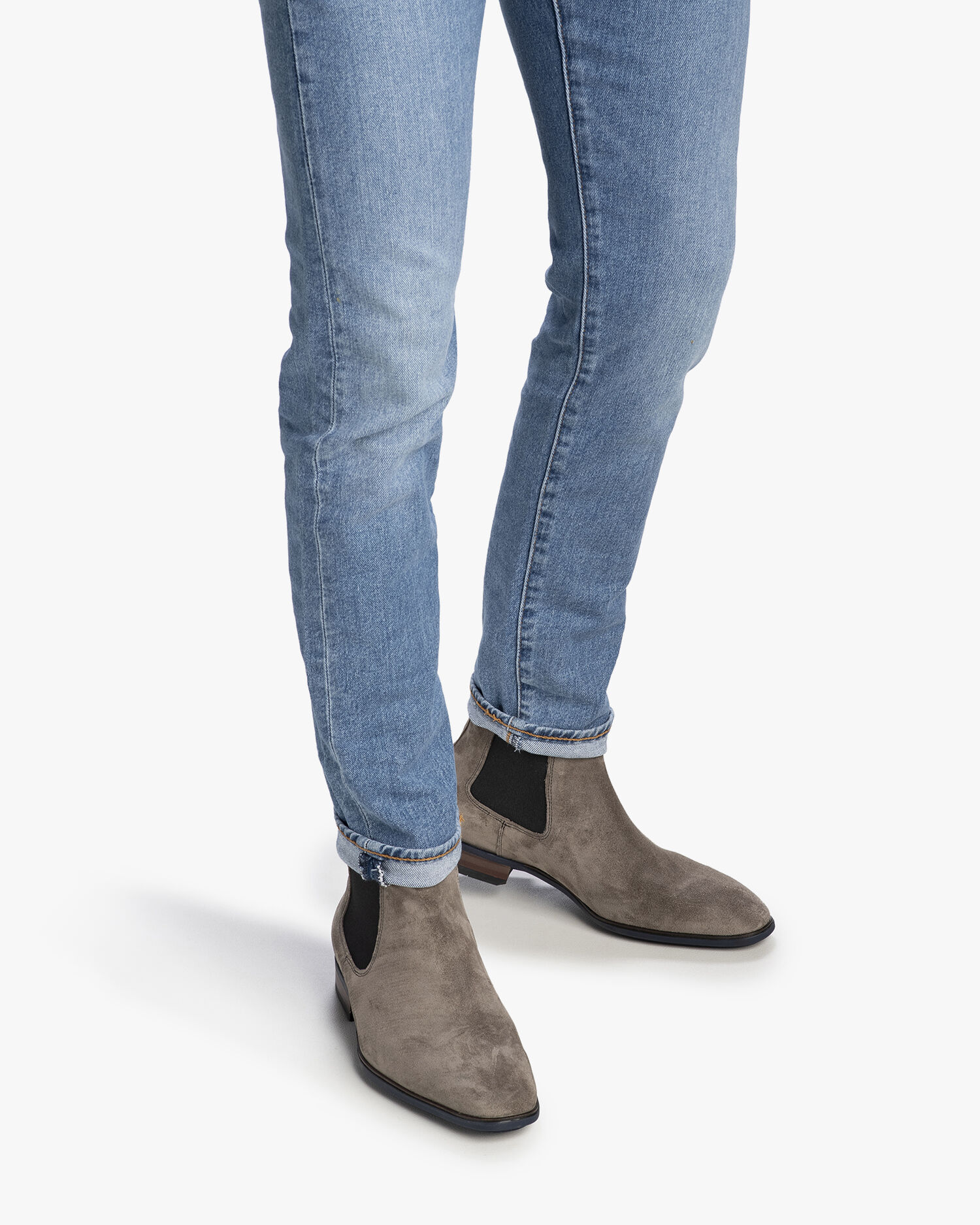 Chelsea boots cheap taupe