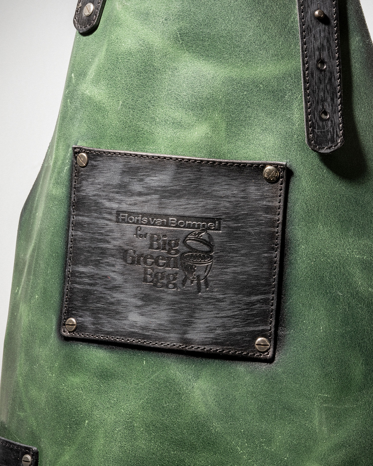 Big Green Egga apron 9230/37 | Floris van Bommel®