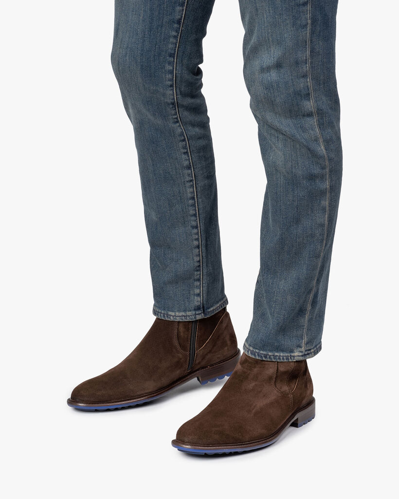 Lambskin lined boot brown