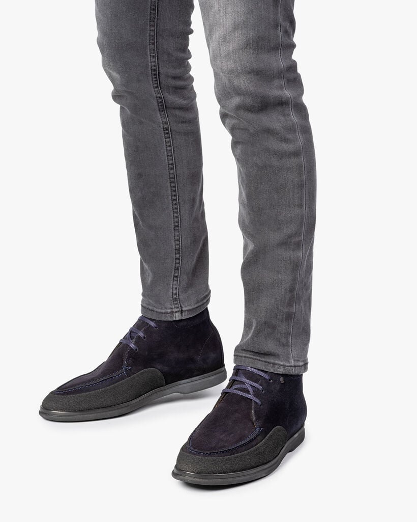 Halfhoge su&egrave;de veterboot