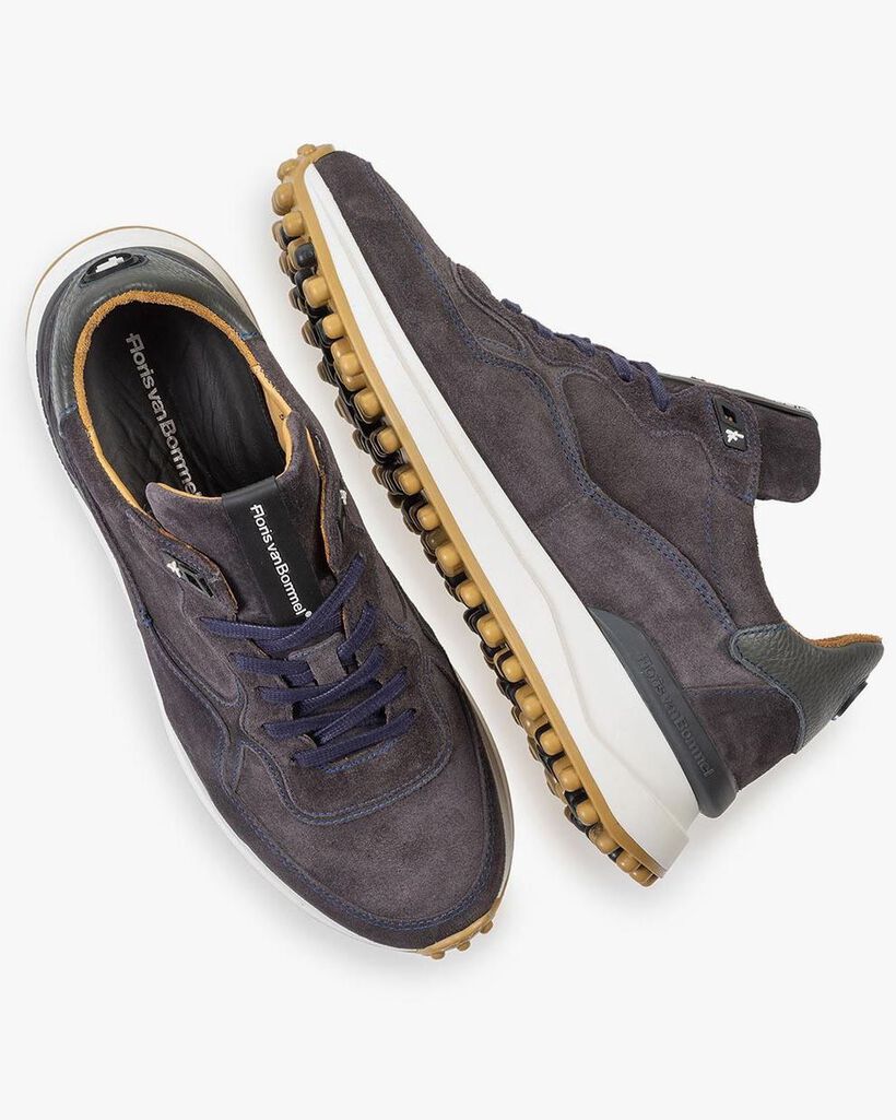 Donkergrijze su&egrave;de sneaker