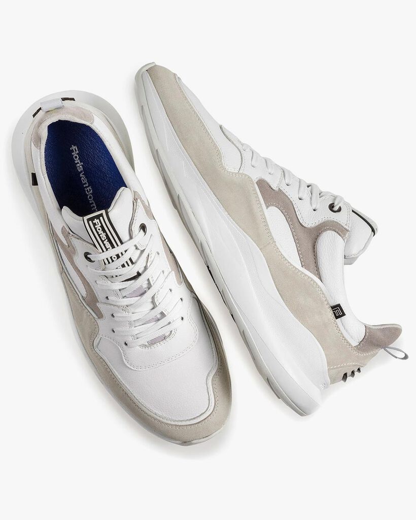 Witte sneaker su&egrave;de