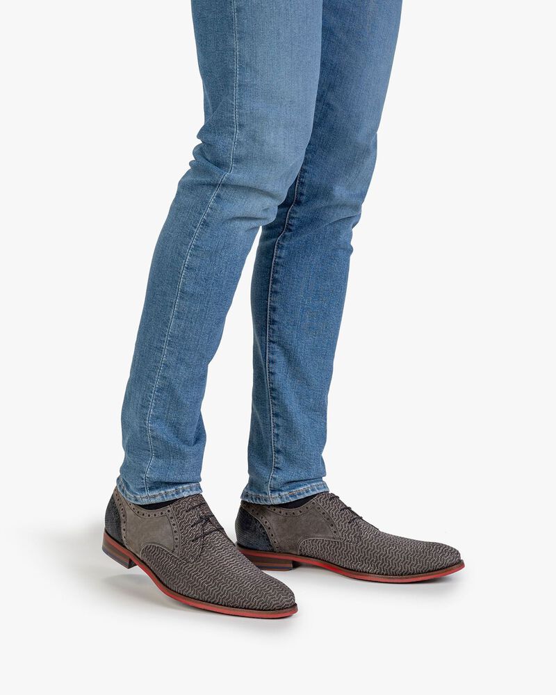 Lace shoe nubuck leather taupe