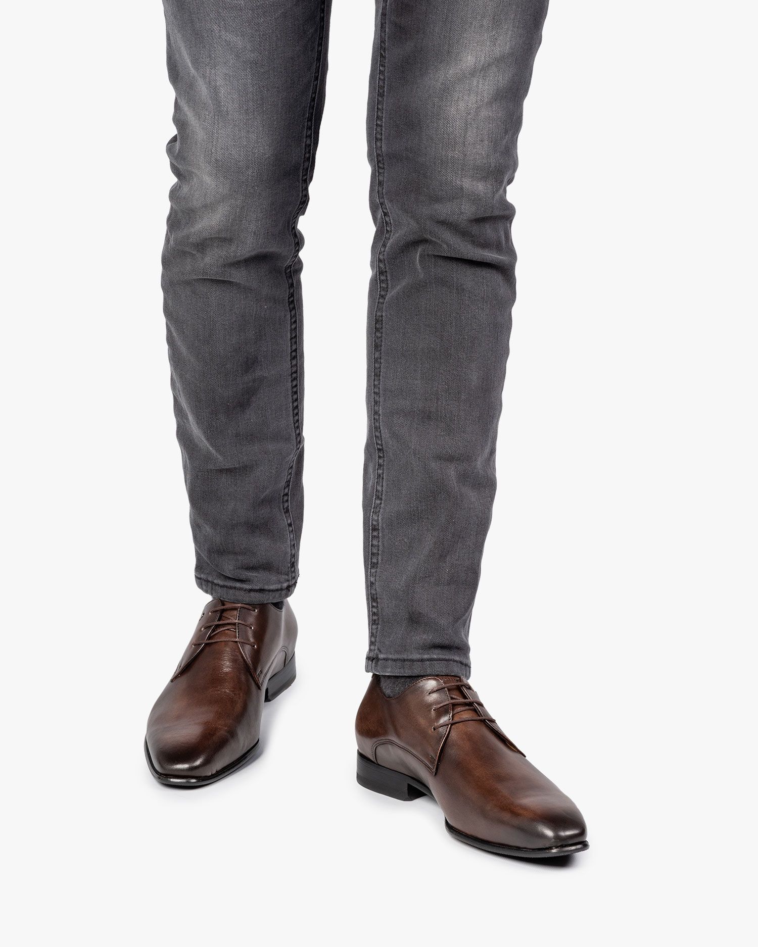 Donkerbruine kalfsleren veterschoen SBM-30116-21-01 | Van Bommel Official®