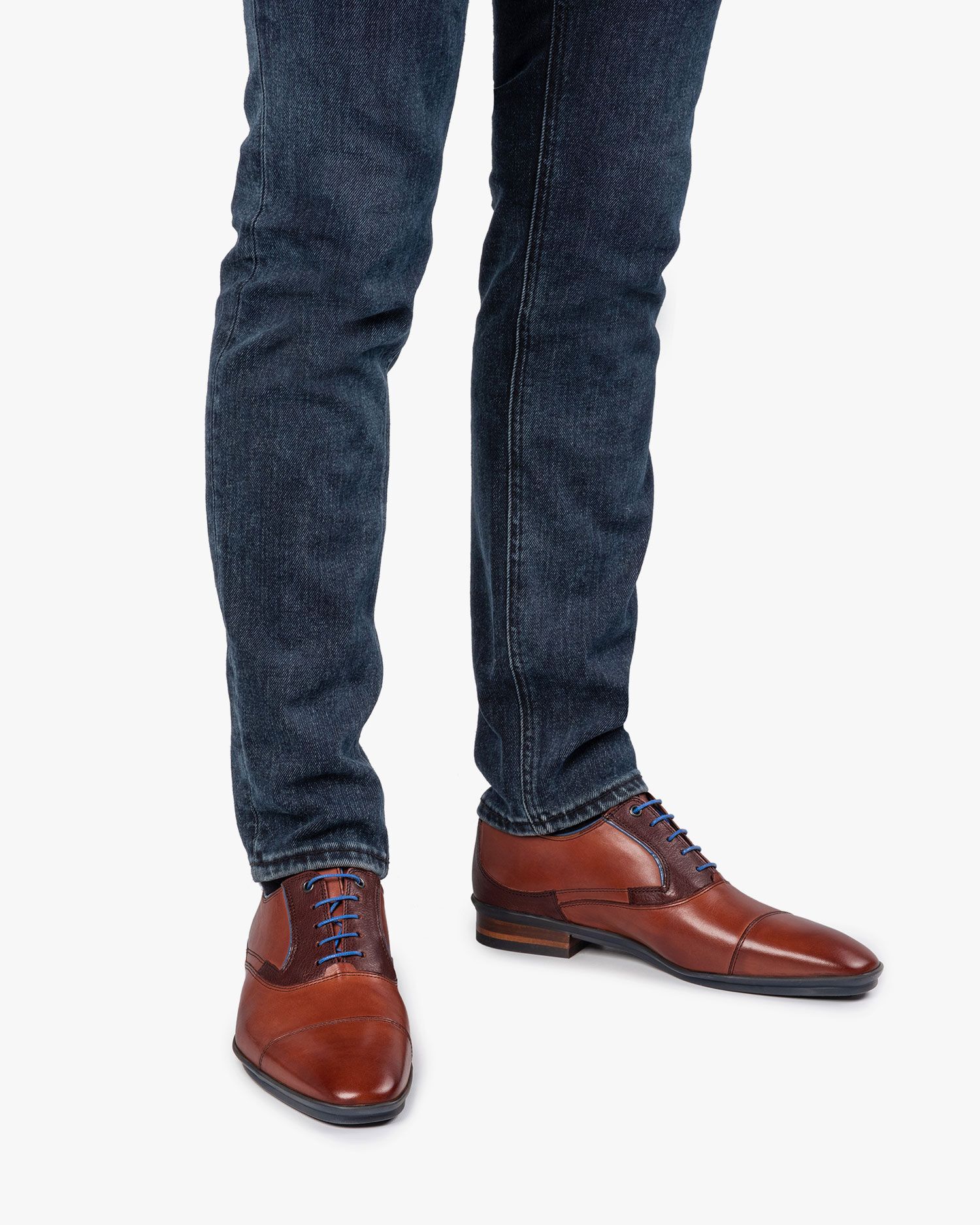 Floris van Bommel - Cognackleurige Kalfsleren Brogue Veterschoen - Den  Elzen Schoenmode