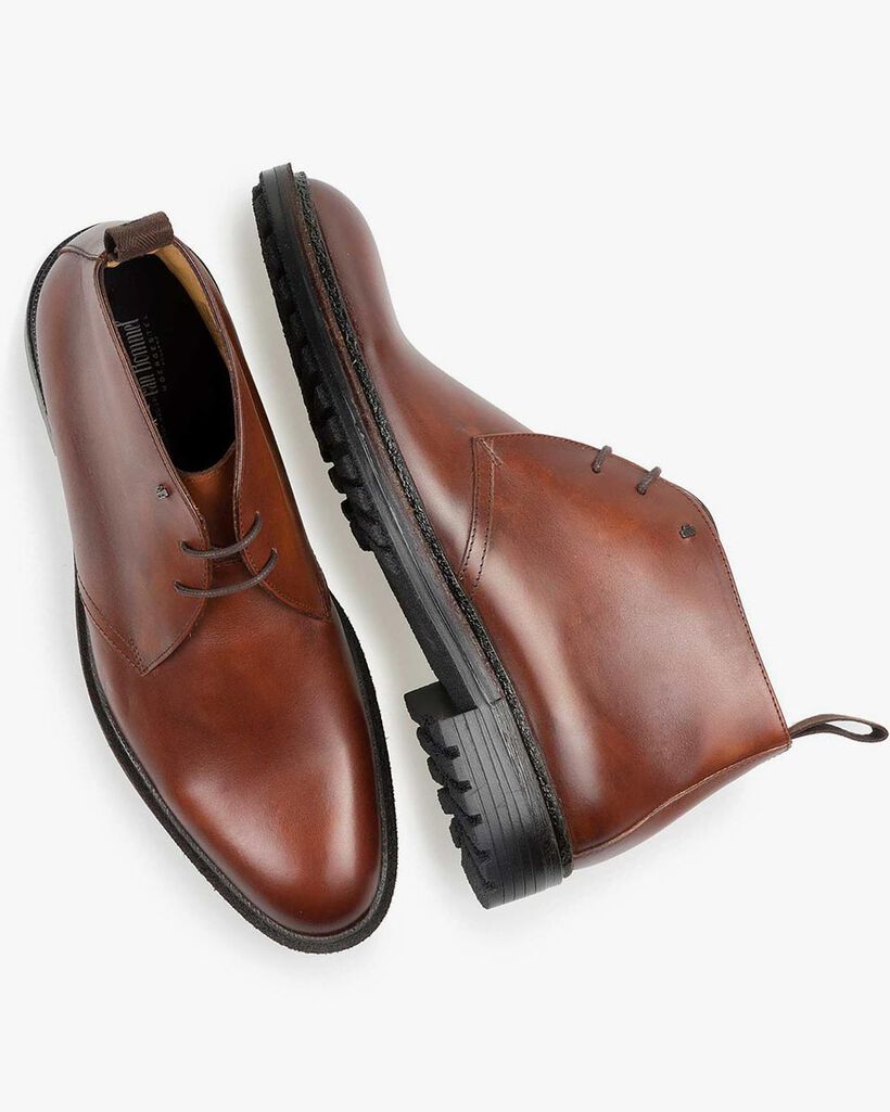 Calf leather lace boot cognac