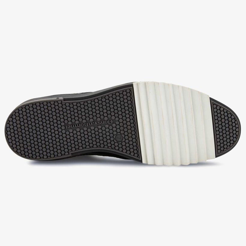 Floris van Bommel black leather men’s sneaker with snake print