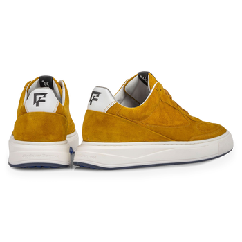 Sneaker yellow suede leather