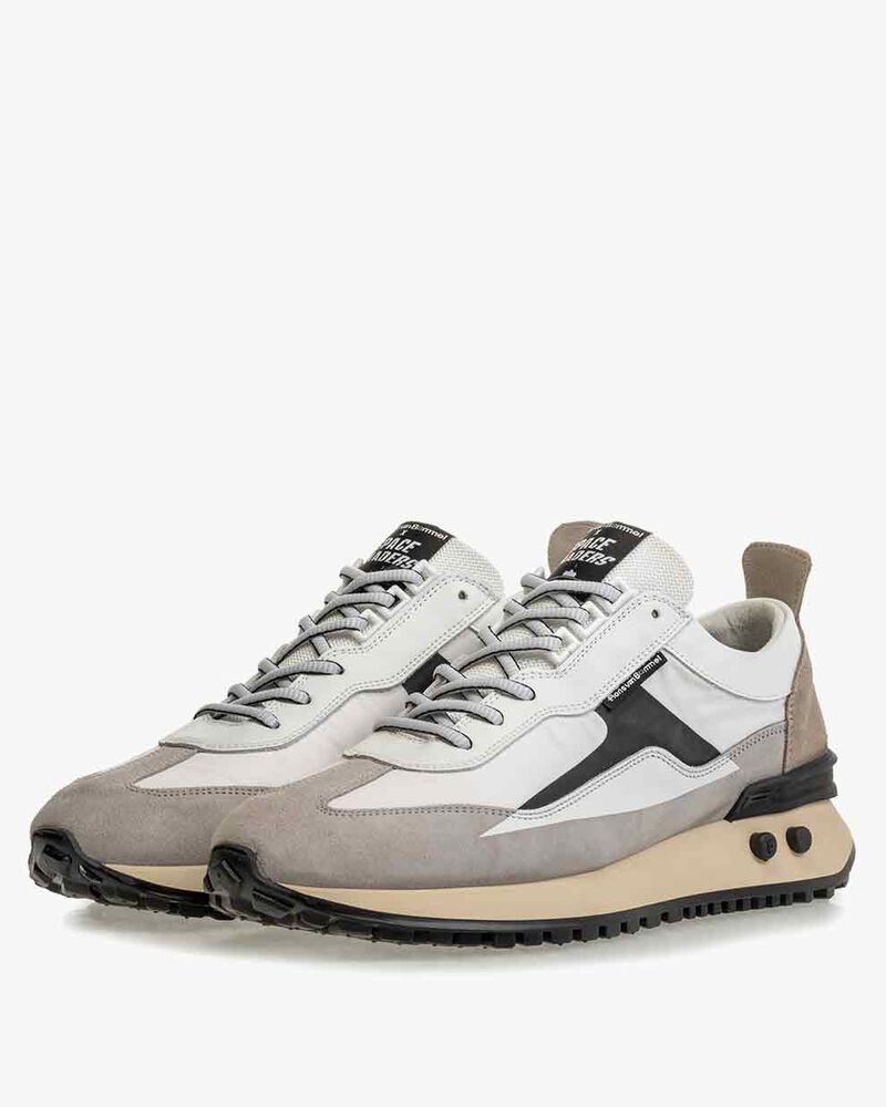 Sneaker Space Invaders white