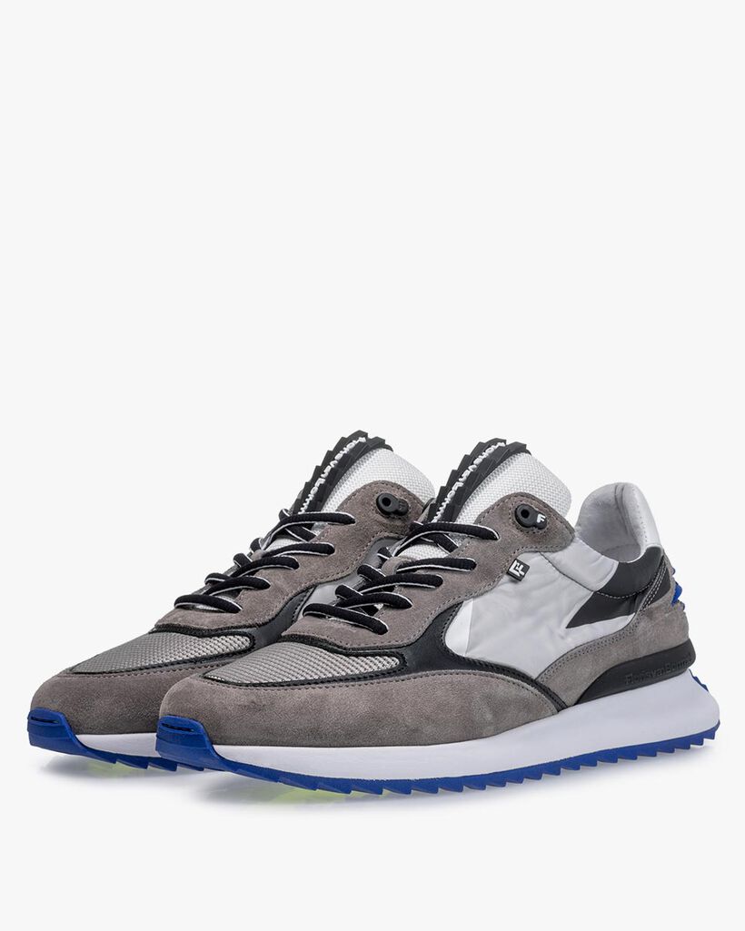 Sneaker su&egrave;de grijs