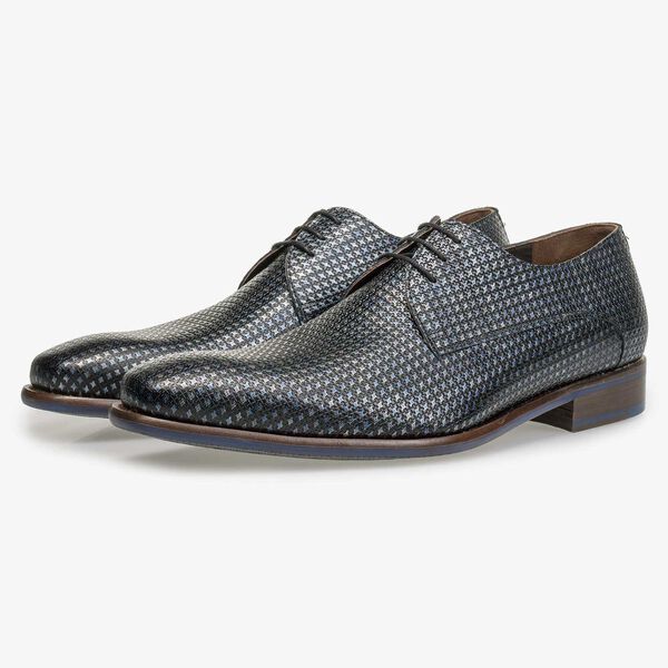 Blue leather lace shoe with metallic design