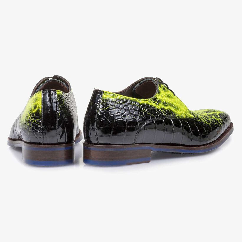 Black premium lace shoe with yellow print