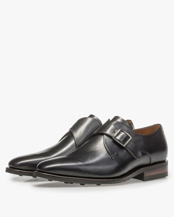 Black monk strap