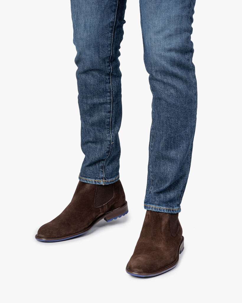 Donkerbruine su&egrave;de chelsea boot