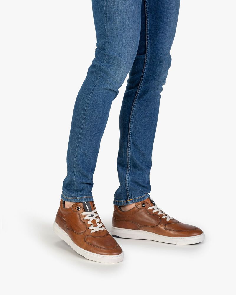 Sneaker cognac kalfsleer