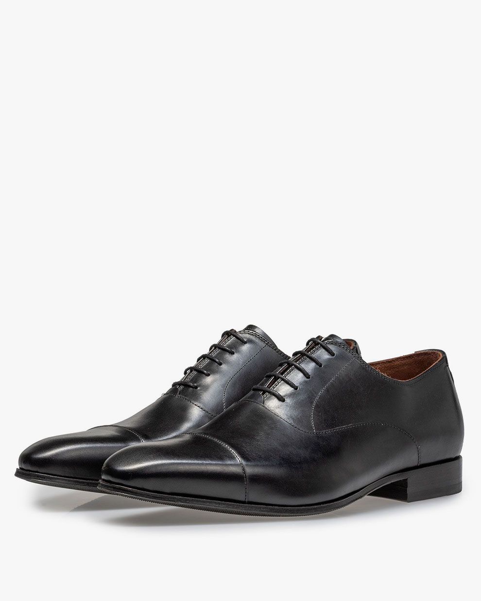 Zwarte leren veterschoen SFM-30110-10-01 | Floris van Bommel®