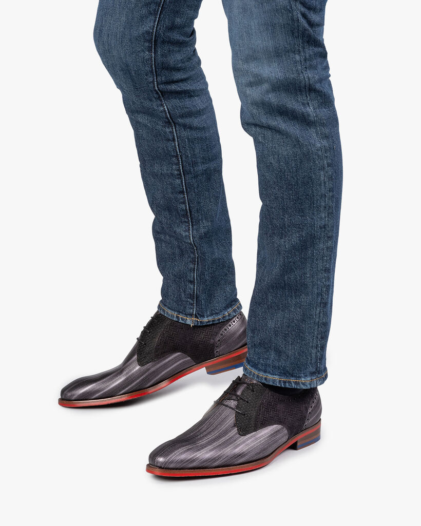 Veterschoen metallic zwart