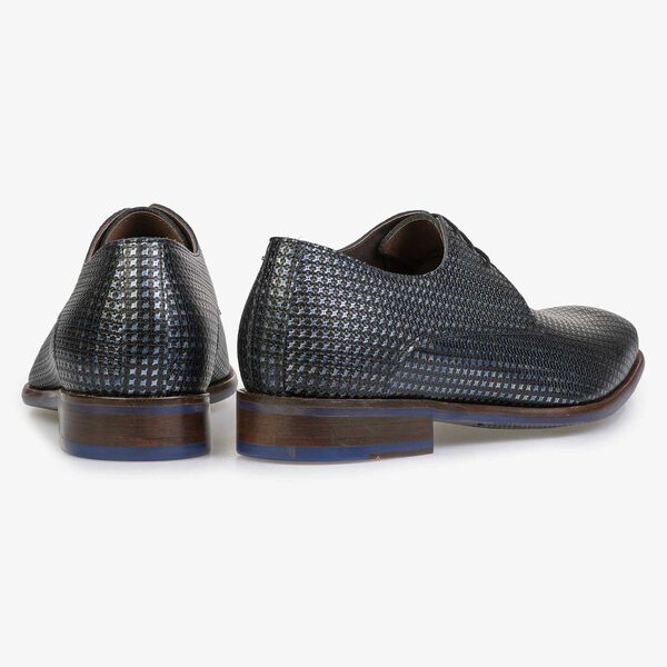Blue leather lace shoe with metallic design