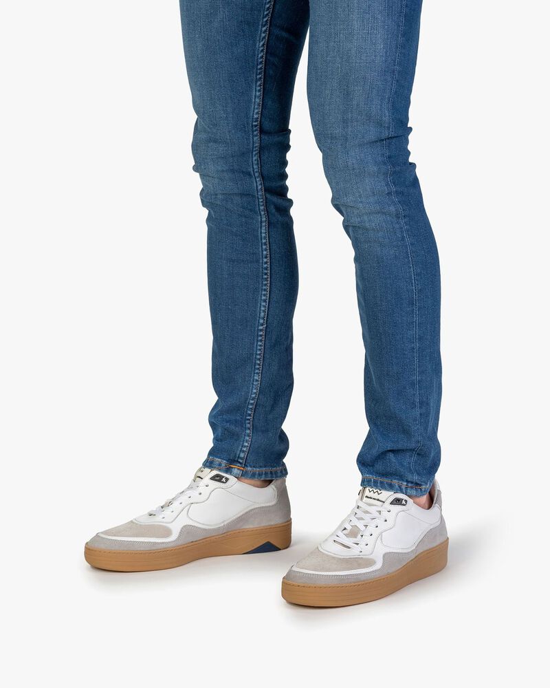 Sneaker suede leather white