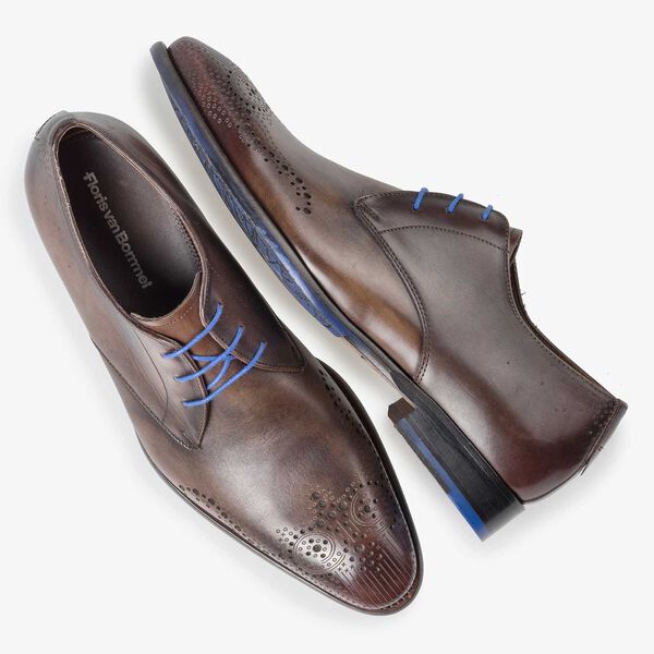 Brown brogue calf’s leather lace shoe