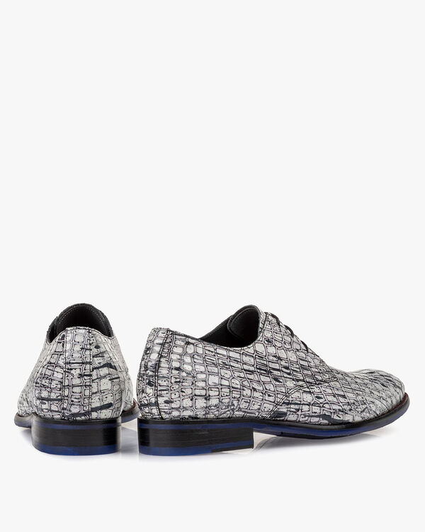 Lace shoe patent leather white