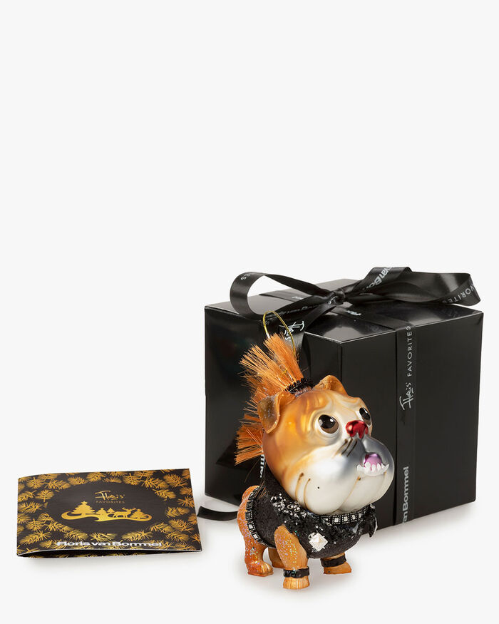 Giftbox kersthanger 'Rocker Pug'
